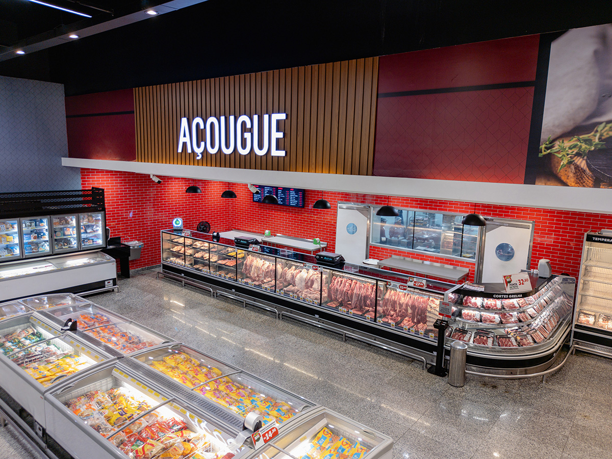 Pesagem e atendimento no açougue